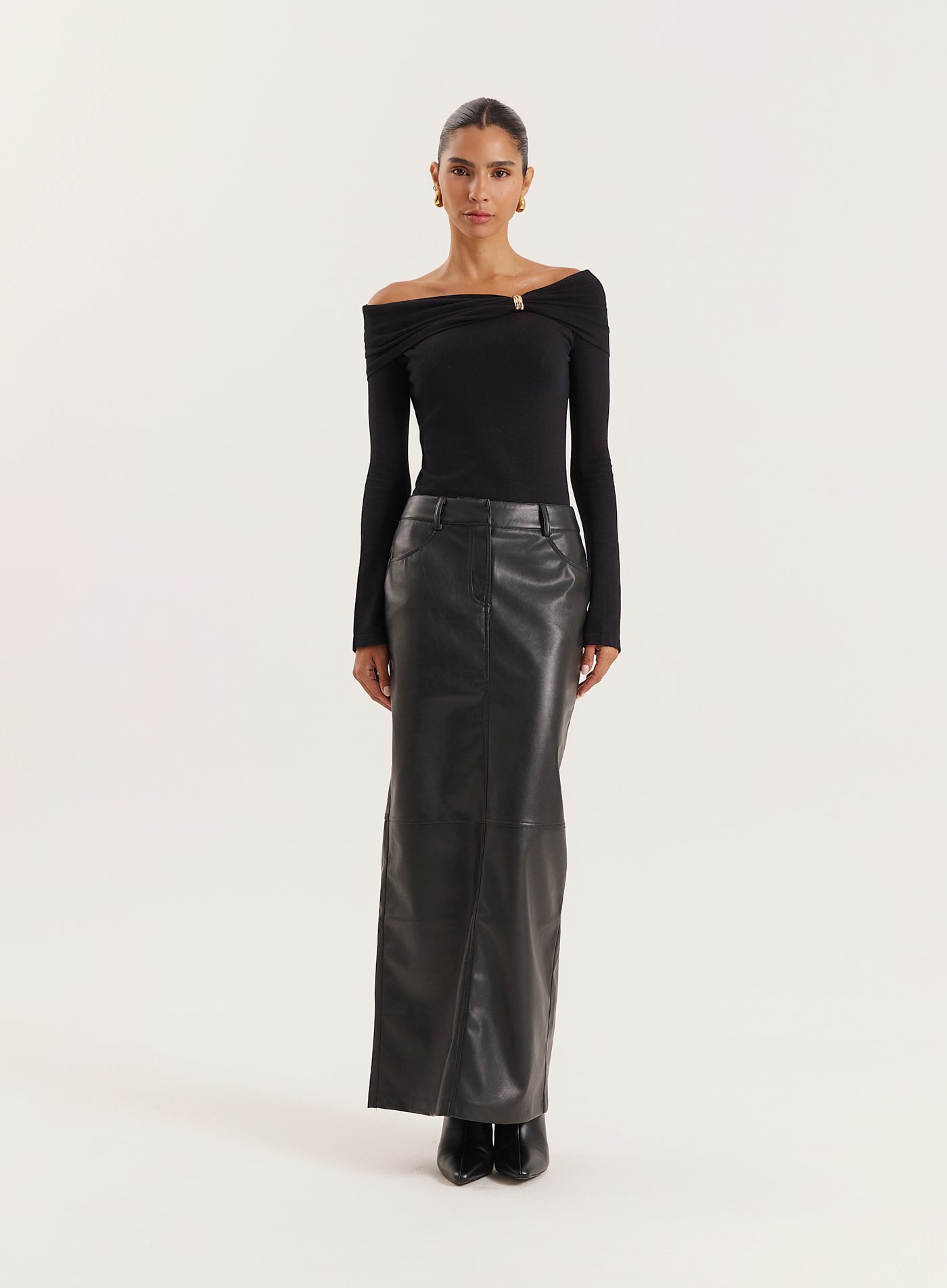 Black Gold Hardware Detail Knitted Long Sleeve Top